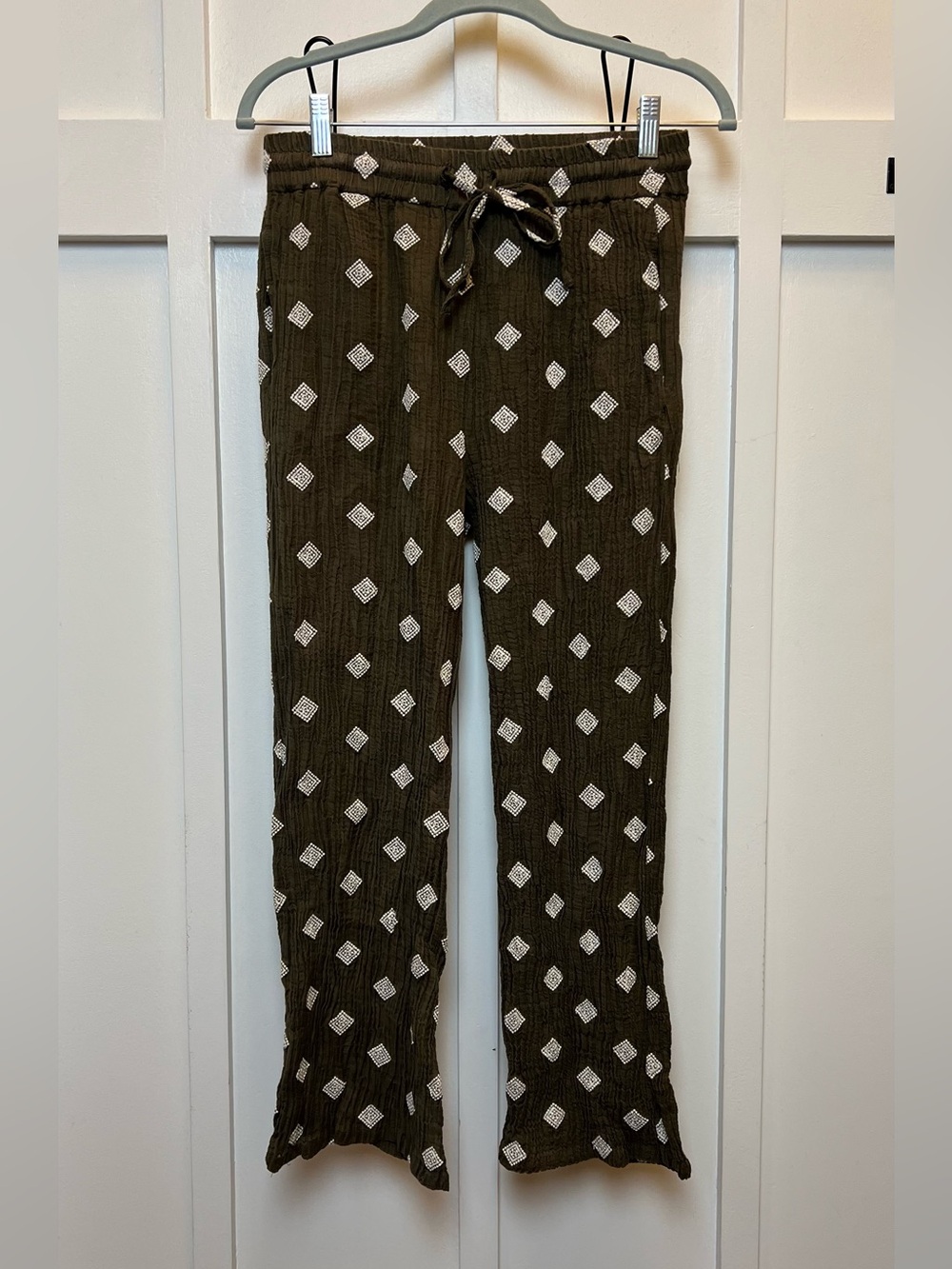Zara Size Medium Sheer Beach Loungepants Embroidered Crinkle Elastic Drawstring